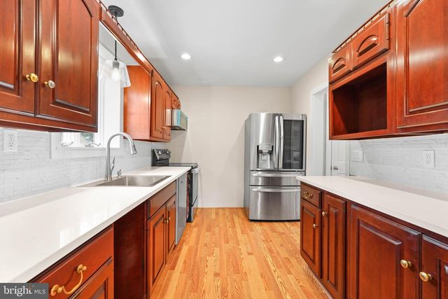 1600 OAKLAWN CT, Silver Spring, MD 20903