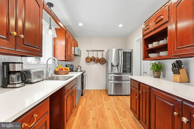 1600 OAKLAWN CT, Silver Spring, MD 20903