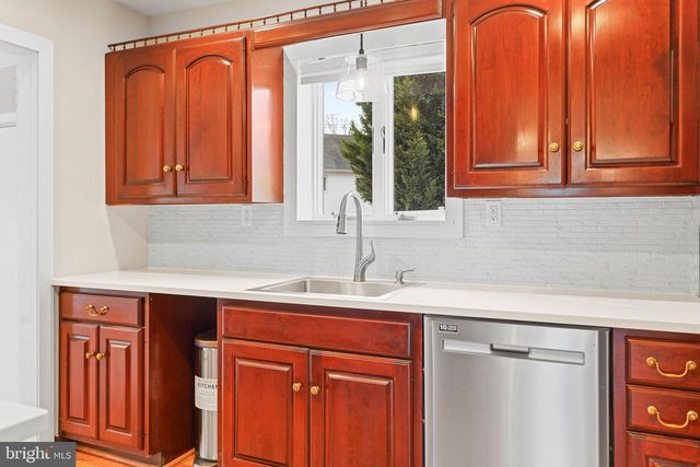 1600 OAKLAWN CT, Silver Spring, MD 20903