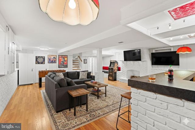 1600 OAKLAWN CT, Silver Spring, MD 20903