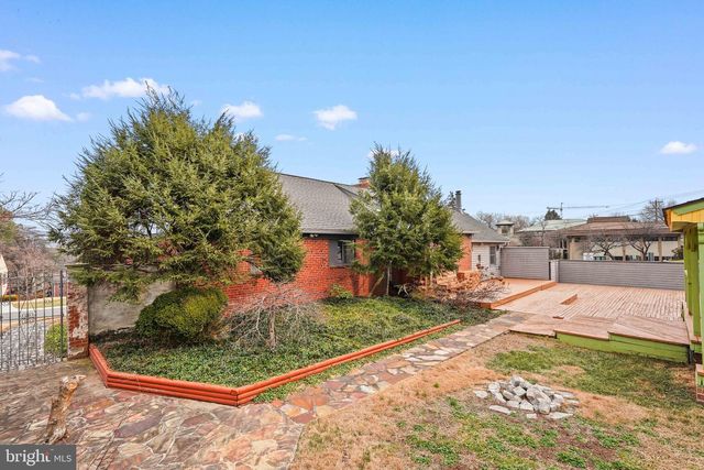 1600 OAKLAWN CT, Silver Spring, MD 20903