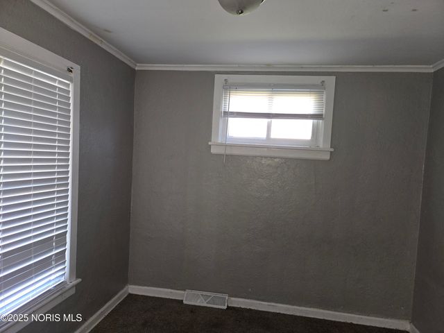 916 Saint John Ave Avenue, Toledo, OH 43608