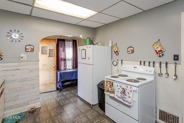 3316 Jeannette Avenue, Toledo, OH 43608