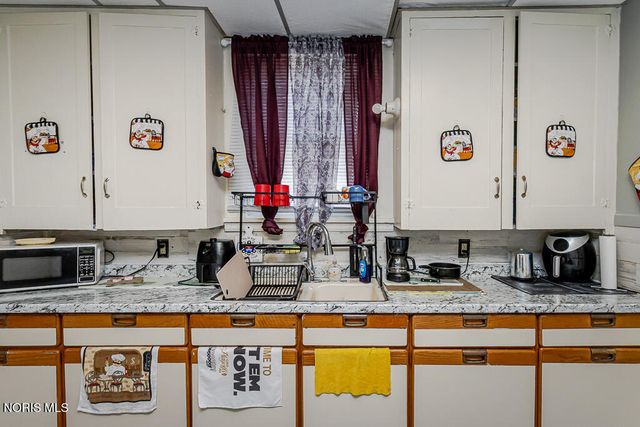 3316 Jeannette Avenue, Toledo, OH 43608