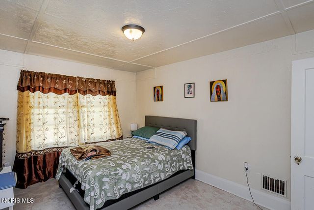 3316 Jeannette Avenue, Toledo, OH 43608