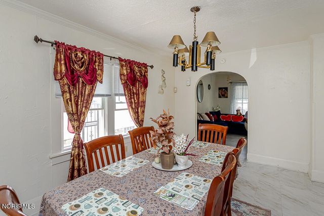 3316 Jeannette Avenue, Toledo, OH 43608
