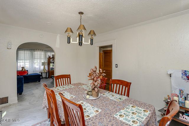 3316 Jeannette Avenue, Toledo, OH 43608