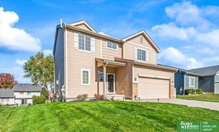 4606 Clearwater Drive, Papillion, NE 68133