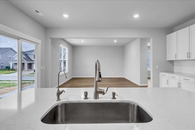 531 Mickelson Way, Spring Hill, TN 37174