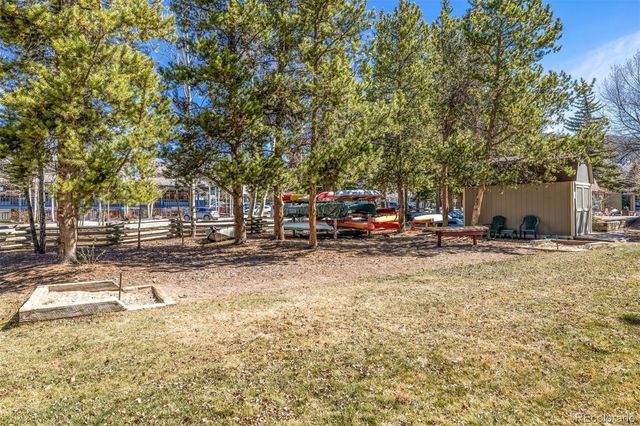 160 E La Bonte 102, Dillon, CO 80435