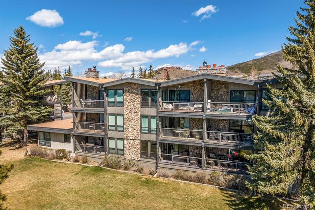 160 E La Bonte 102, Dillon, CO 80435