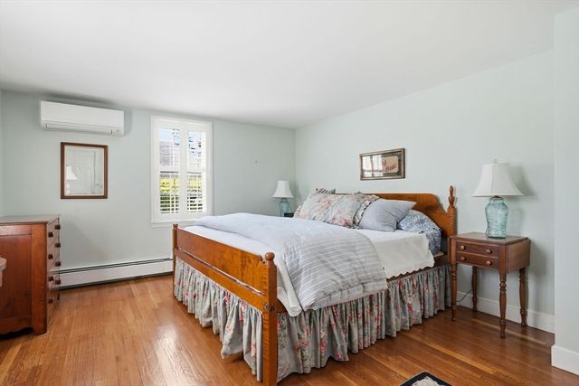 26 Camelot Rd, Yarmouth, MA 02675
