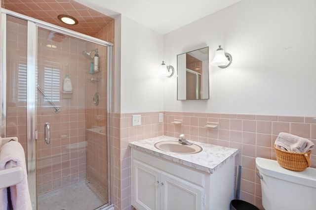 26 Camelot Rd, Yarmouth, MA 02675