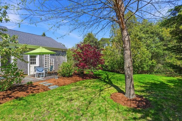 26 Camelot Rd, Yarmouth, MA 02675