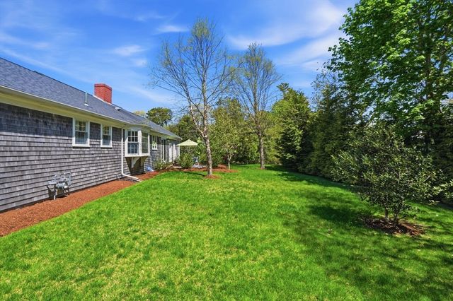 26 Camelot Rd, Yarmouth, MA 02675