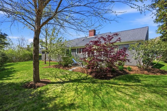 26 Camelot Rd, Yarmouth, MA 02675