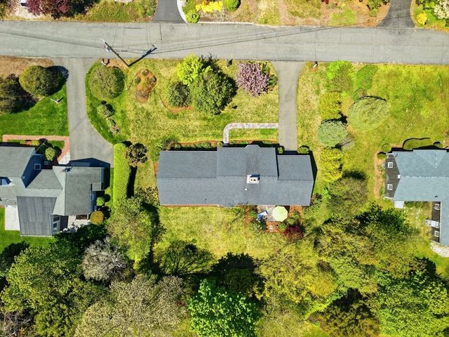 26 Camelot Rd, Yarmouth, MA 02675