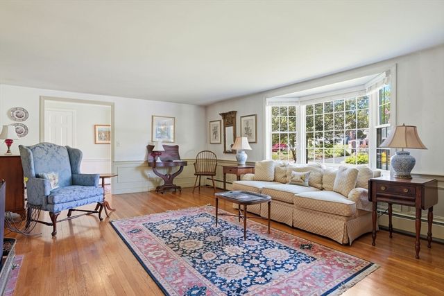 26 Camelot Rd, Yarmouth, MA 02675