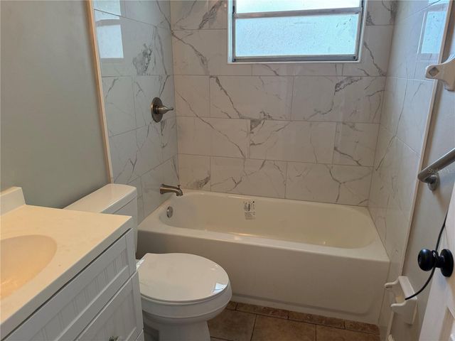 415 S TANGERINE COURT, Eagle Lake, FL 33839