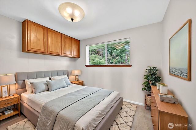 17909 50th Avenue S, Seatac, WA 98188