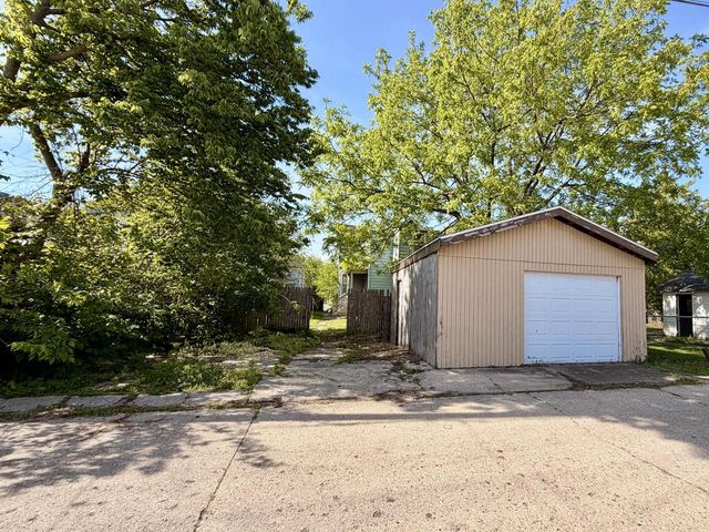 2112 53rd STREET, Kenosha, WI 53140