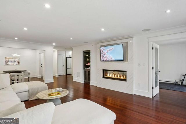 26304 Plantation Drive NE 304, Atlanta, GA 30324