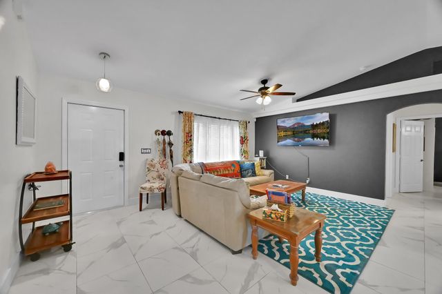 551 NW Grenada Street, Port St Lucie, FL 34983