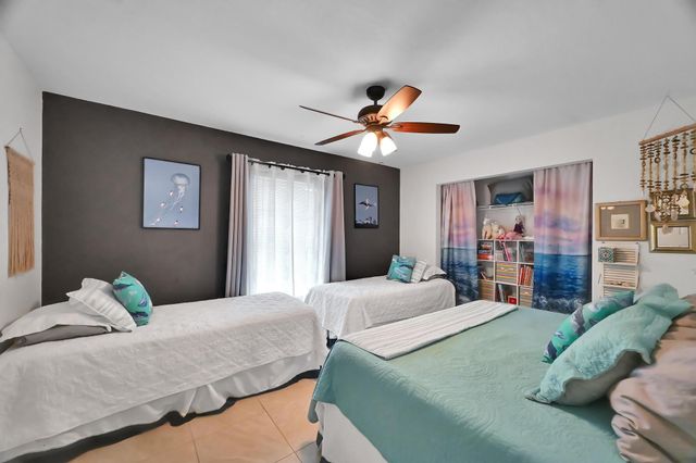 551 NW Grenada Street, Port St Lucie, FL 34983