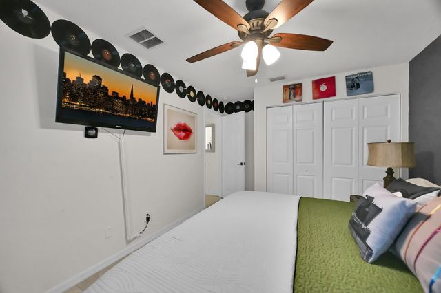 551 NW Grenada Street, Port St Lucie, FL 34983