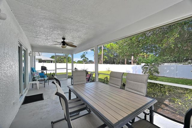 551 NW Grenada Street, Port St Lucie, FL 34983