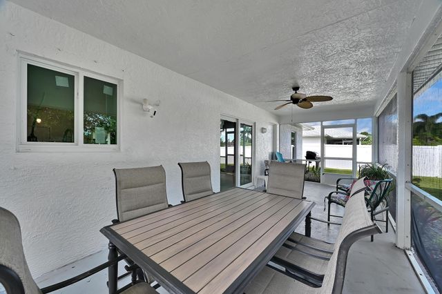 551 NW Grenada Street, Port St Lucie, FL 34983