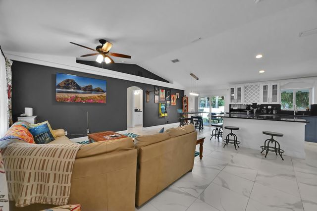 551 NW Grenada Street, Port St Lucie, FL 34983