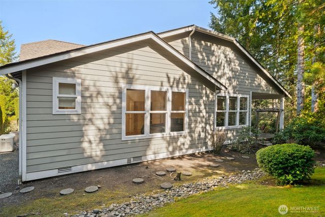 7132 SW Dunraven Lane, Port Orchard, WA 98367