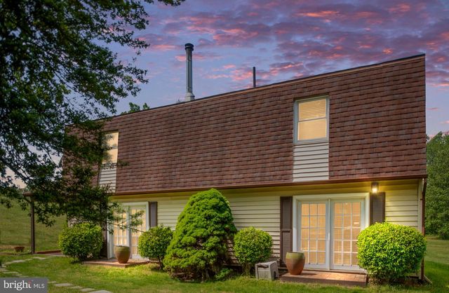 866 TRUSLOW ROAD, Fredericksburg, VA 22406