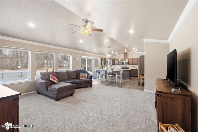 7425 E Sandstone Drive, Wasilla, AK 99654