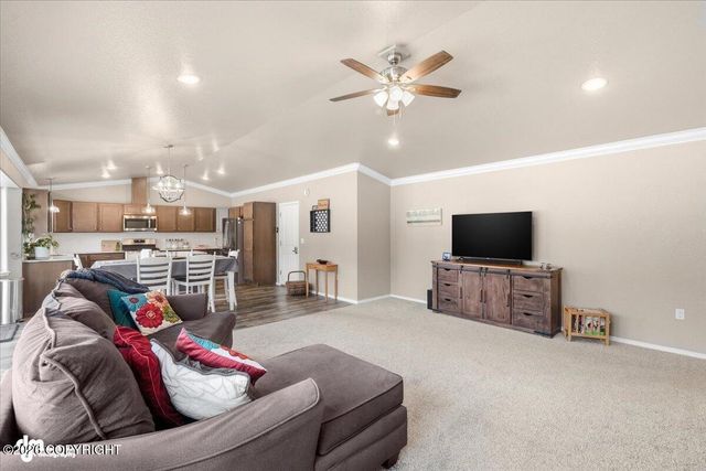 7425 E Sandstone Drive, Wasilla, AK 99654