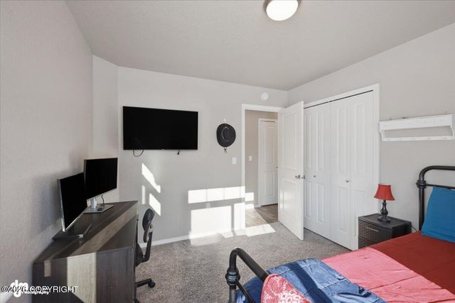 7425 E Sandstone Drive, Wasilla, AK 99654