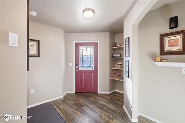 7425 E Sandstone Drive, Wasilla, AK 99654