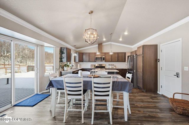 7425 E Sandstone Drive, Wasilla, AK 99654