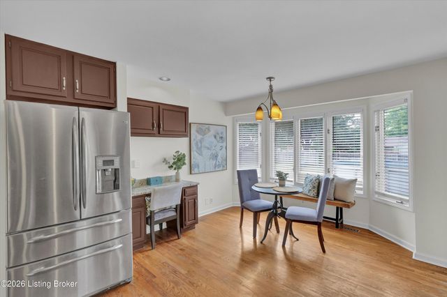 3704 Hunsinger Ln, Louisville, KY 40220