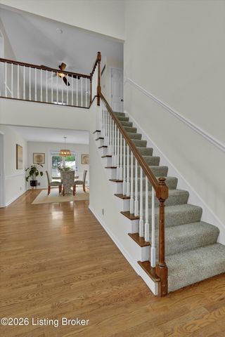3704 Hunsinger Ln, Louisville, KY 40220