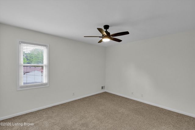 3704 Hunsinger Ln, Louisville, KY 40220