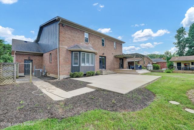 3704 Hunsinger Ln, Louisville, KY 40220