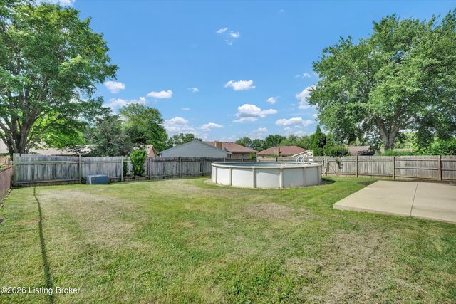 3704 Hunsinger Ln, Louisville, KY 40220