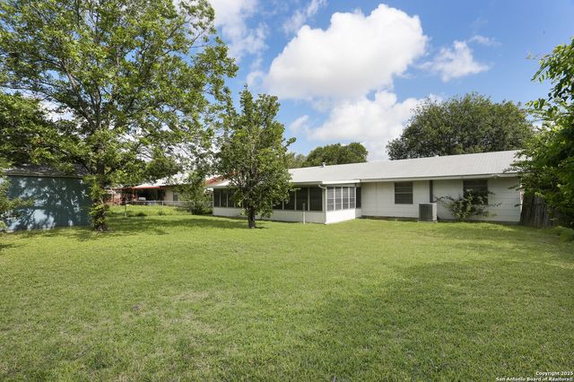 5222 Village, San Antonio, TX 78218