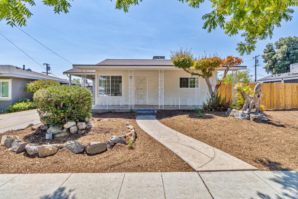 4774 Hammond, Fresno, CA 93702