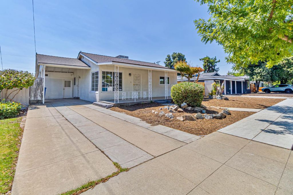 Image 31 of property listing at 4774 Hammond, Fresno, CA 93702