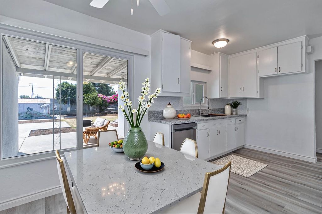 Image 4 of property listing at 4774 Hammond, Fresno, CA 93702