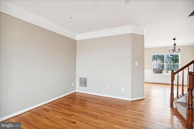 25404 UPPER CLUBHOUSE DR, Chantilly, VA 20152