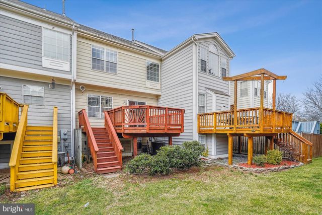 25404 UPPER CLUBHOUSE DR, Chantilly, VA 20152